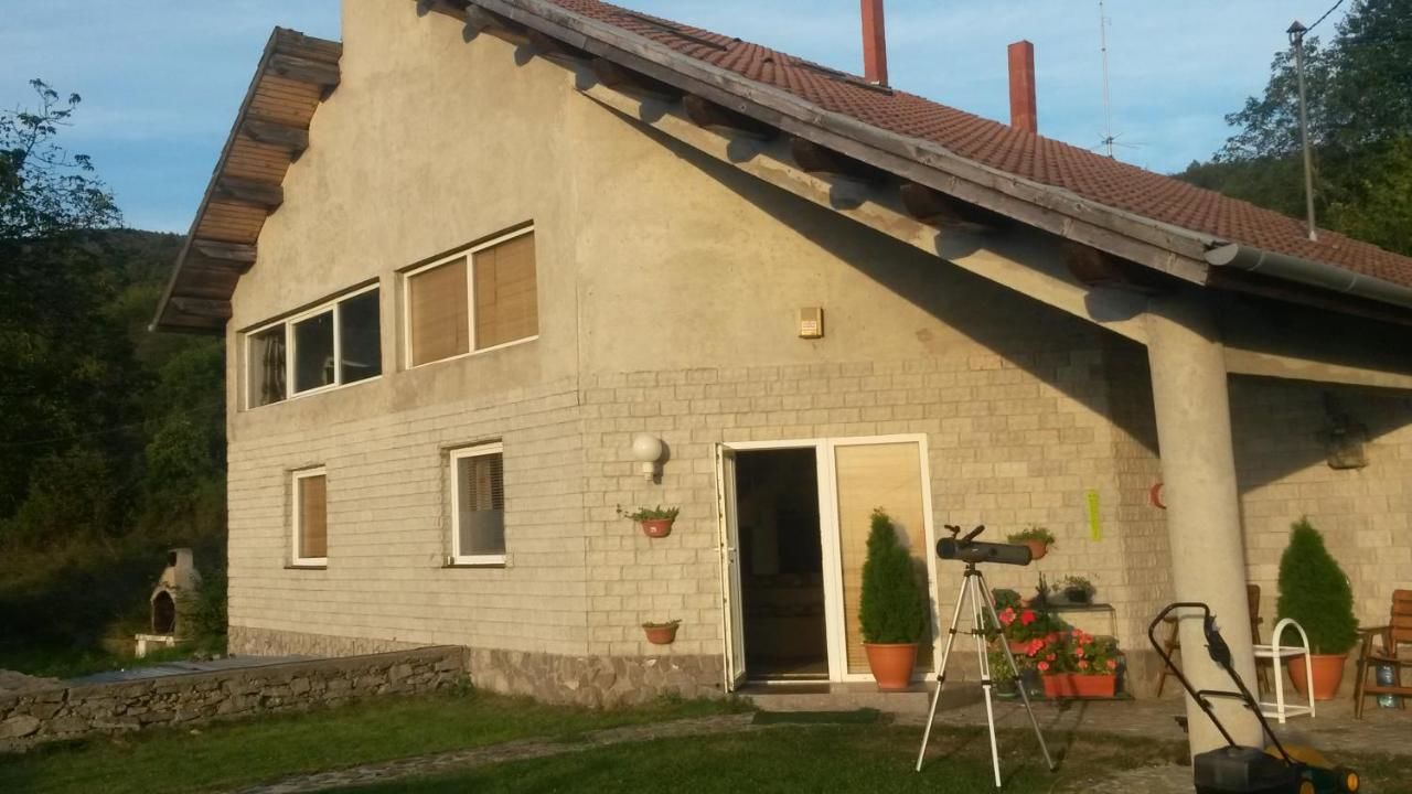 Дома для отпуска Casa din Poiana Săcărîmbu-27